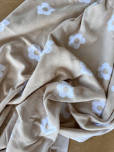 Load image into Gallery viewer, Cotton Baby Blanket: Daisy Chain
