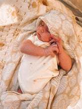 Load image into Gallery viewer, Seakaboo Organic Bamboo Cotton Baby Swaddle|Wrap: Nude Seashells
