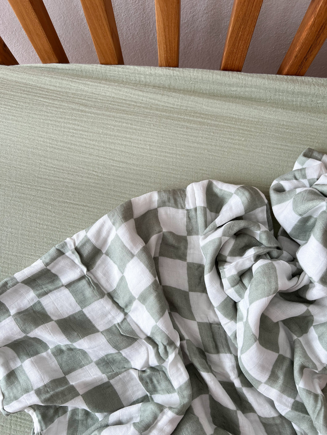 Cot Sheet: Muslin Green