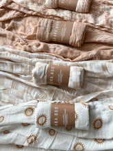 Load image into Gallery viewer, Seakaboo Organic Bamboo Cotton Baby Swaddle|Wrap: Sea Shell
