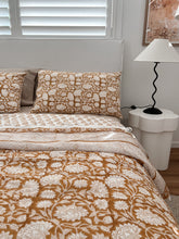 Load image into Gallery viewer, King|Queen Duvet Cover Set:  Rani
