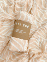 Load image into Gallery viewer, WRAP ~ Bamboo/Cotton  ~  Peach Fleur
