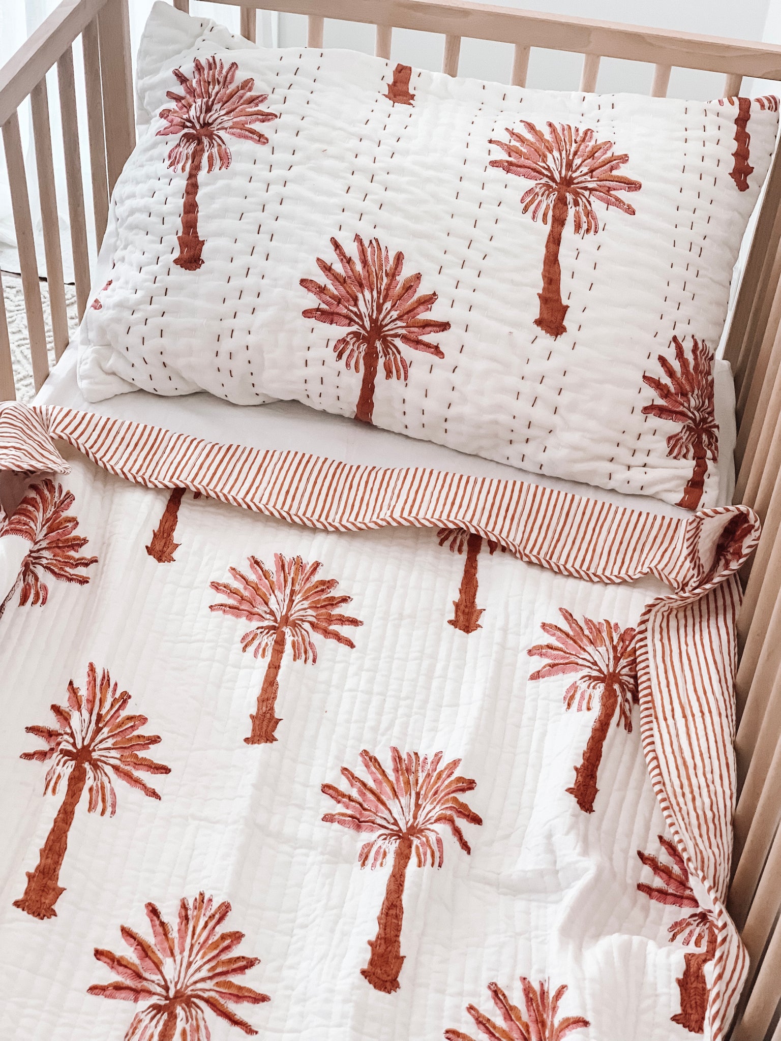 Palm tree cot quilt online